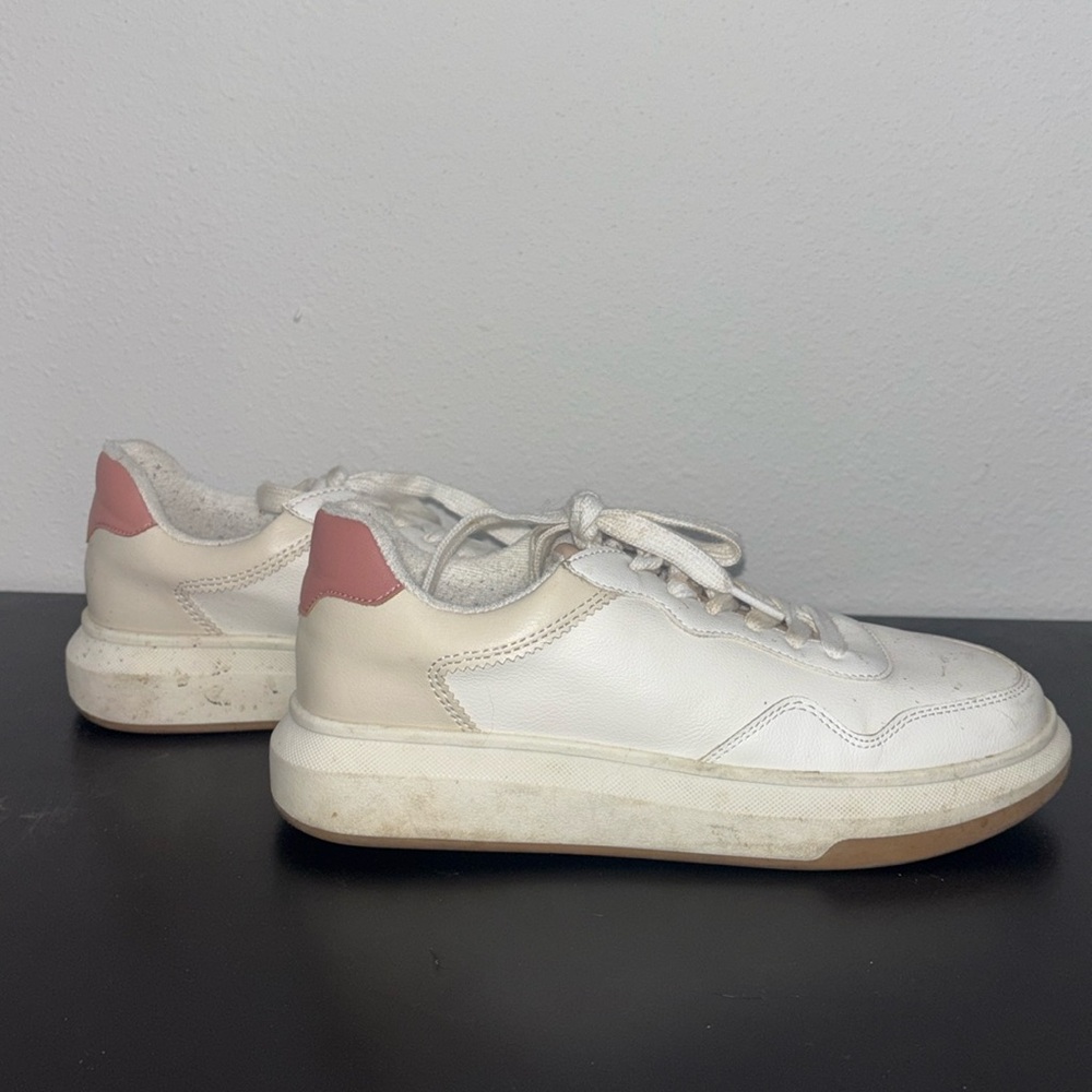 Target sneakers size 7.5
